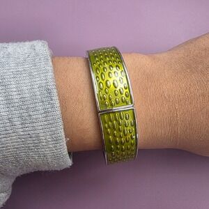 Lia‎ Sophia Lime Green Enamel Bubble Texture Stretch Bracelet Silver Tone Hinged